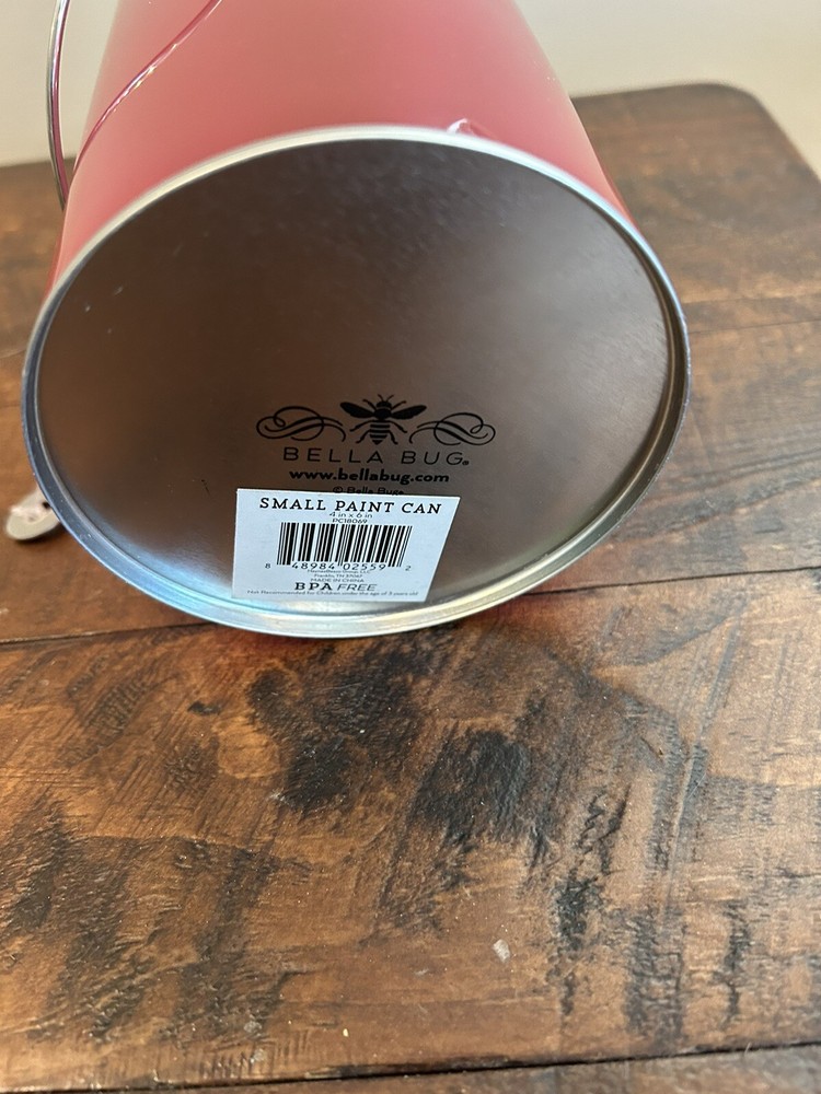 7 Bella Bug Small Paint Cans