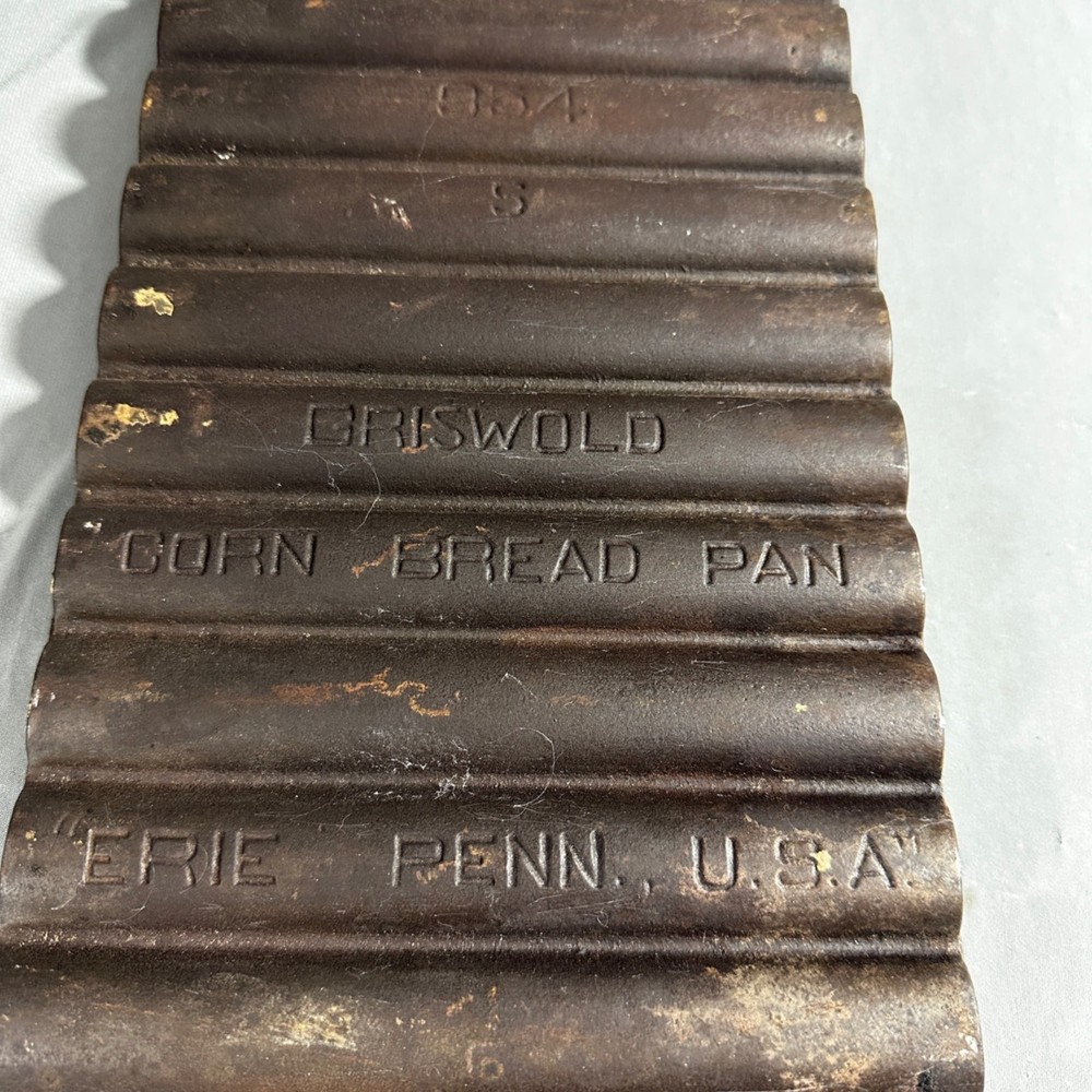 Vintage Griswold Cast Iron Corn Bread Pan 954