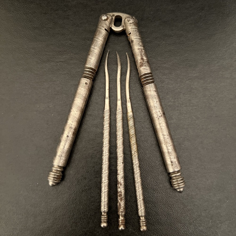 Vintage Metal Nutcracker Nut Seafood Cracker Kitchen Tool With Meat Picker