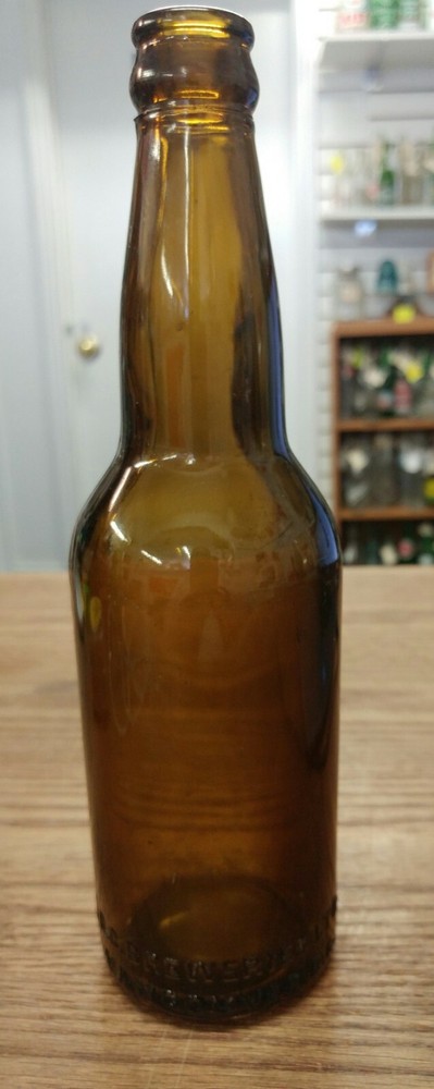 VINTAGE B.C. BREWERIES LTD. VANCOUVER AMBER BEER BOTTLE