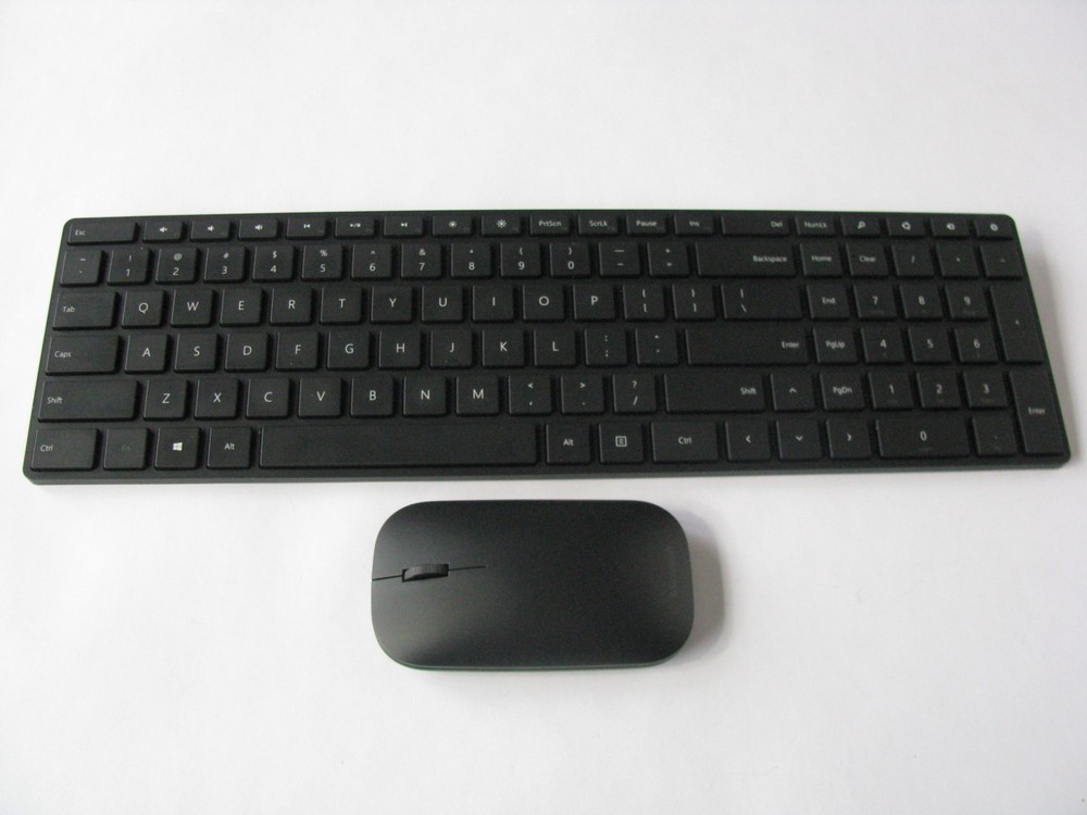 Microsoft Designer Wireless Bluetooth Desktop Keyboard and Mouse Set 1679 & 1678