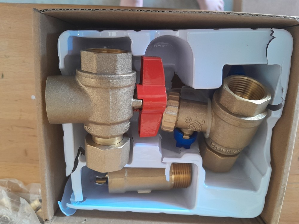 Rheem RTG20326 Tankless Water Heater Service Valve Kit 3/4”￼