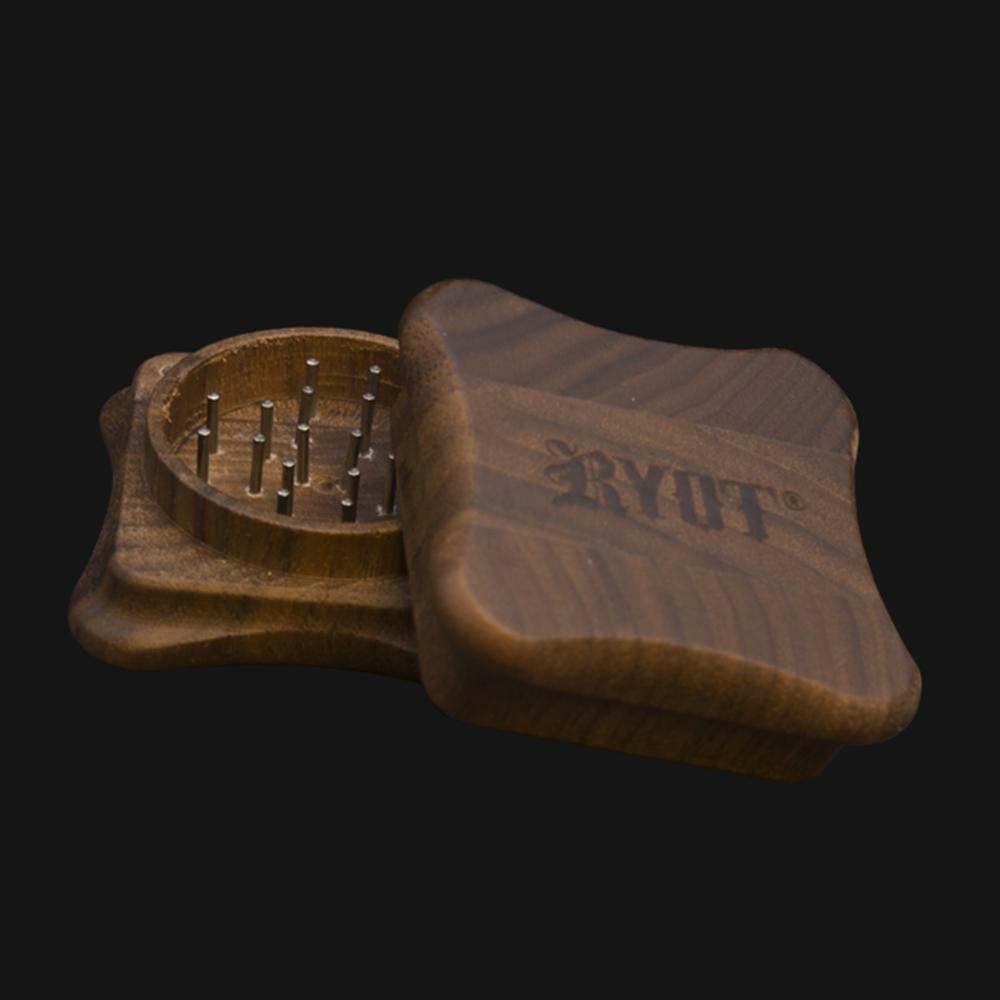 RYOT 1905 FLY Wooden Grinder