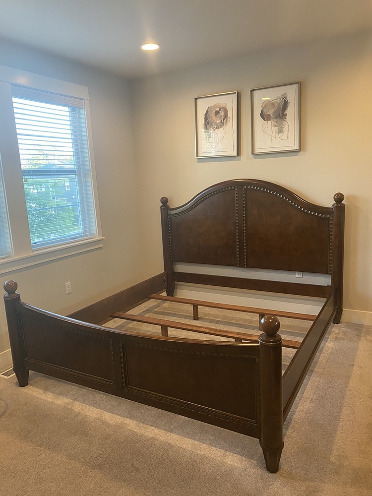 bedroom furniture set