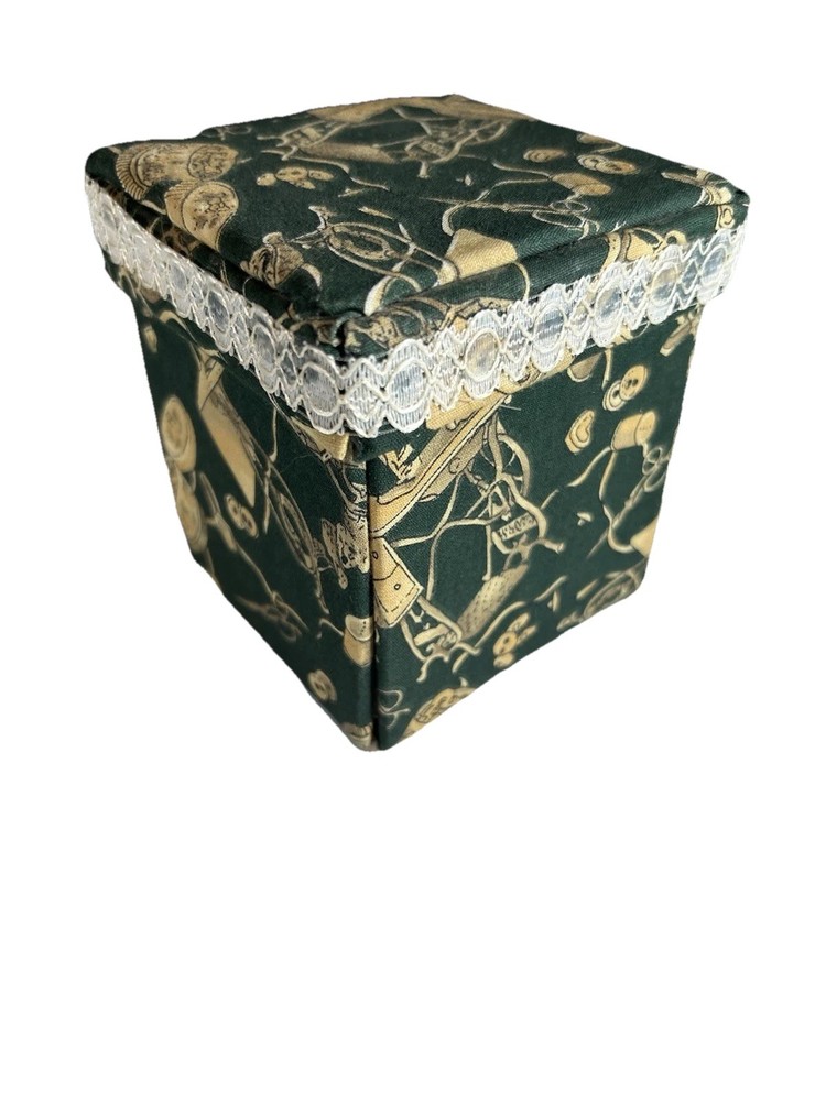 Vintage Hand Crafted “Exploding” Sewing Box With Thimble