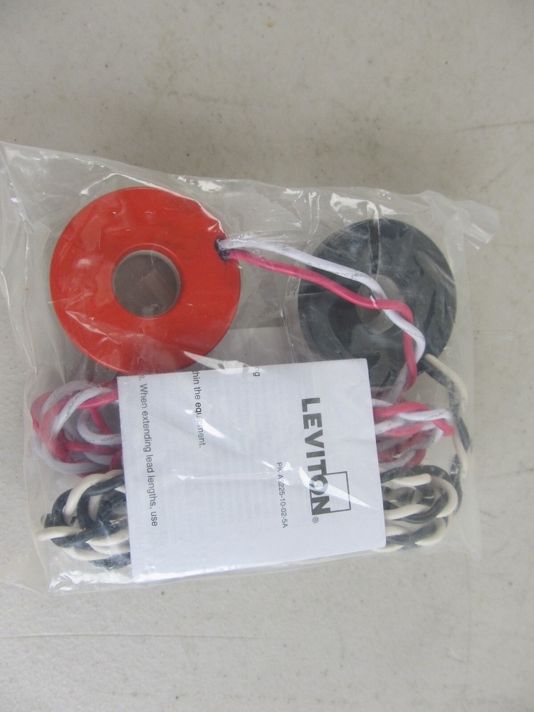 Leviton 204-CDA02-212 2 PH Solid Core 0.72ID Current Transformer Kit NEW