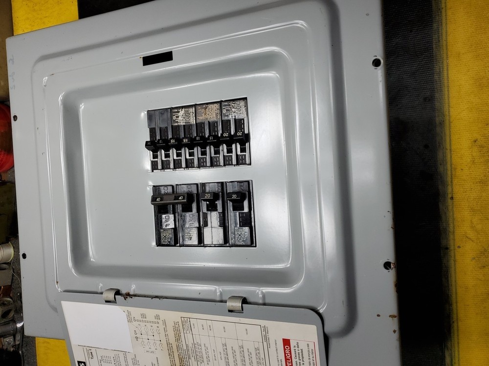 SIEMENS E0816ML-1125F  CIRCUIT BREAKER PANEL