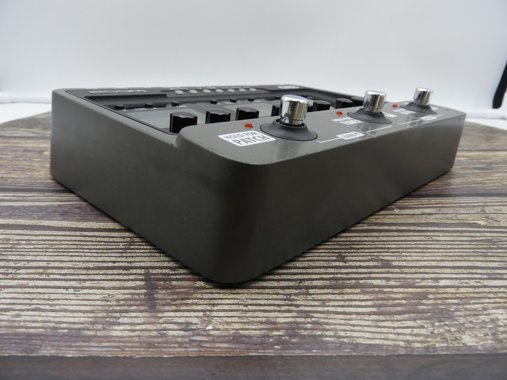 Zoom G3 Multi-Effects Guitar Effect Pedal from japan