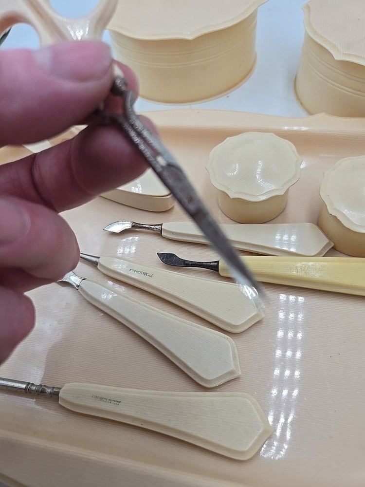 When Backlite Celiod vanity set