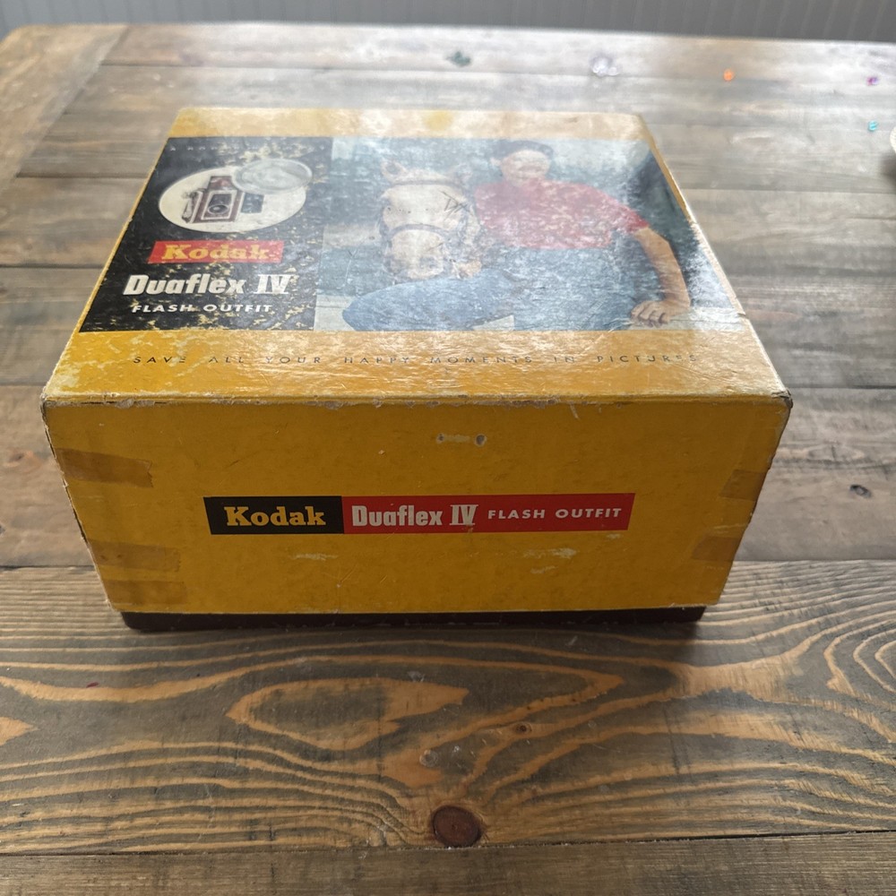 Vintage Kodak Duaflex IV Box Camera - UNTESTED With Original Box & Flash Camera