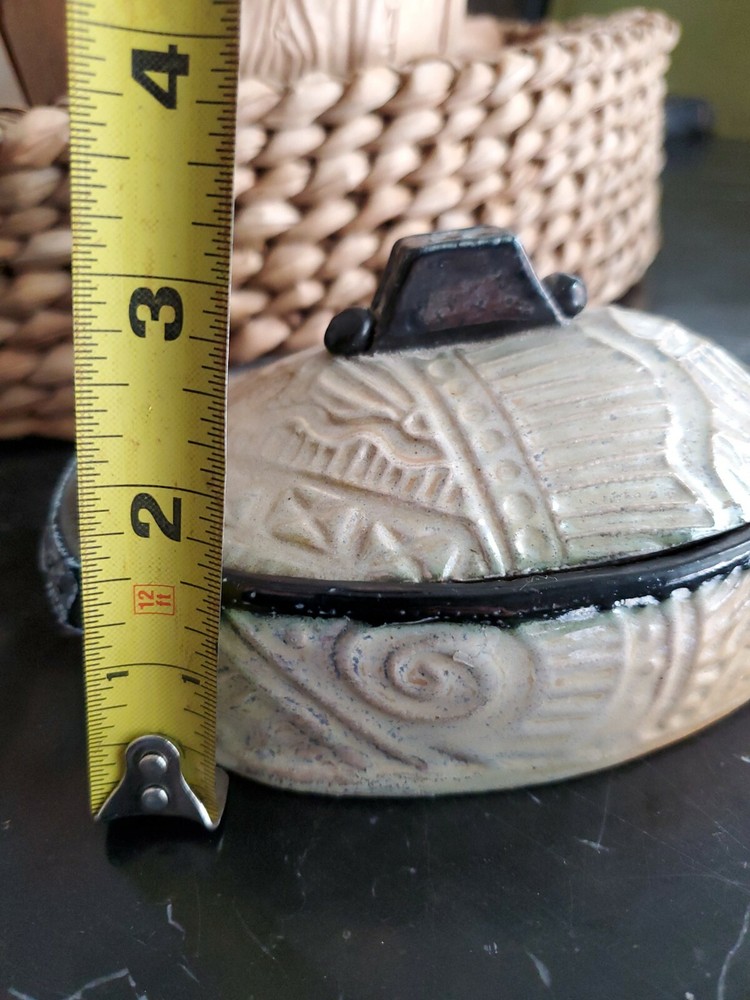 Insomnia pottery lidded dish by Ginger Steele