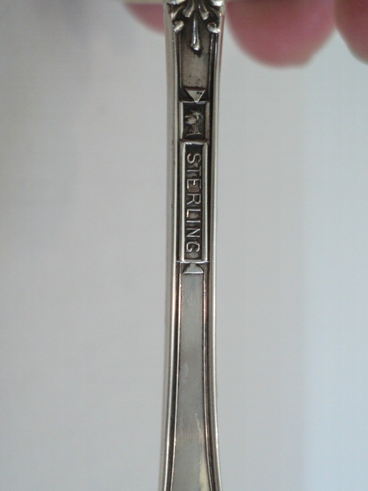 INTERNATIONAL SILVER STERLING SAUCE LADLE "CHESTER" PATTERN