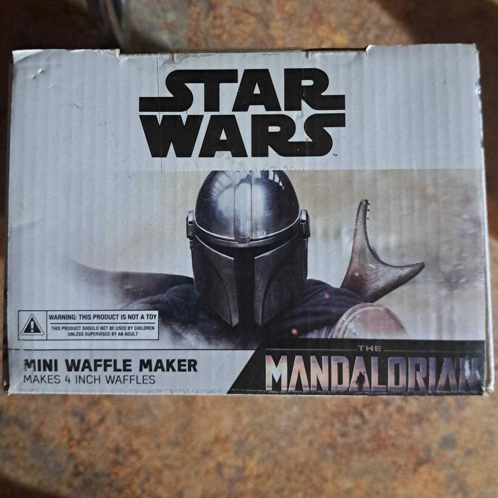 NEW Star Wars Mandalorian Waffle Maker