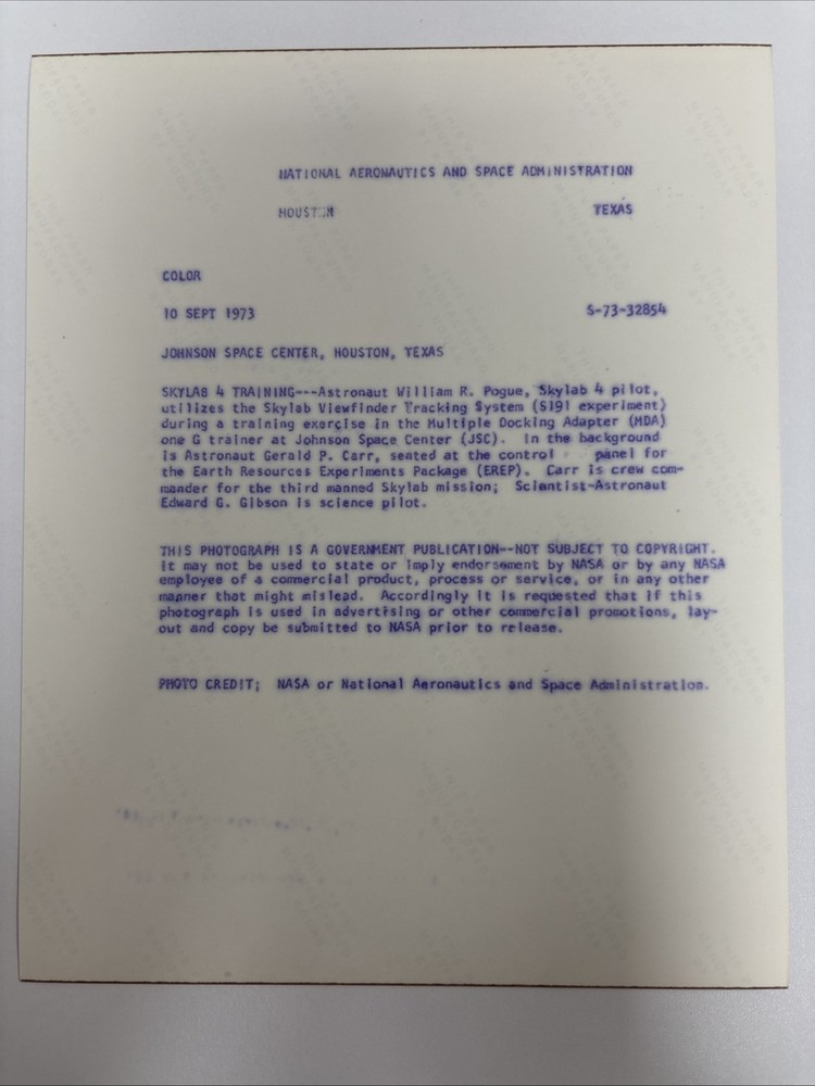 NASA Skylab 4 Training Crew Using Viewfinder Red Numbered Press Photo