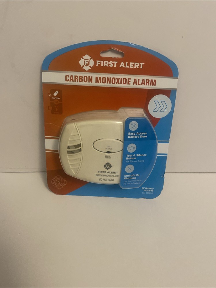 First Alert C0400 Carbon Monoxide Alarm - White