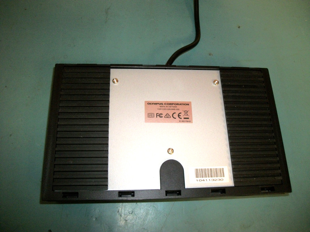 OLYMPUS RS27H Transcription 3-Button Foot Switch Control. See Connection.