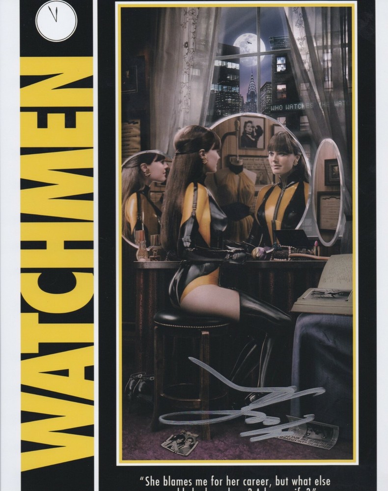 Malin Akerman * Watchmen * Signed 8x10 LOM COA (PH4095)