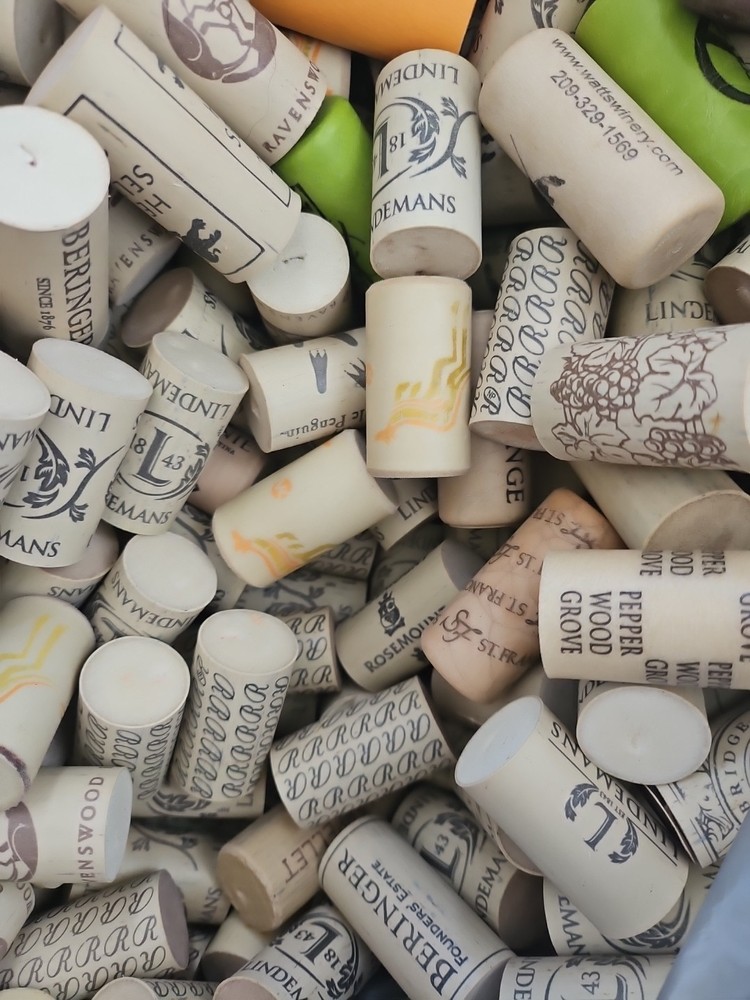Synthetic Wine Corks 273 Count Used