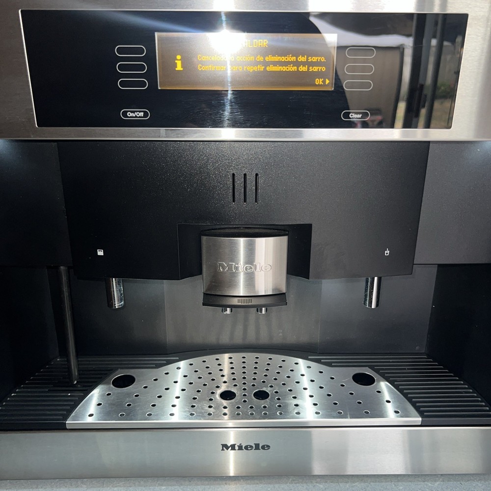 Miele Built-in Coffee Machine CVA4070 With Bean To Cup System