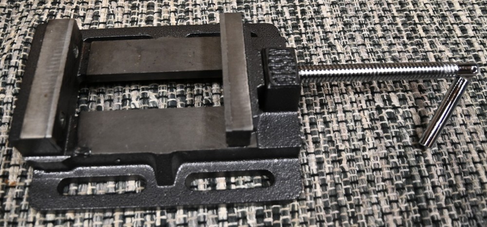 4-inch milling vise
