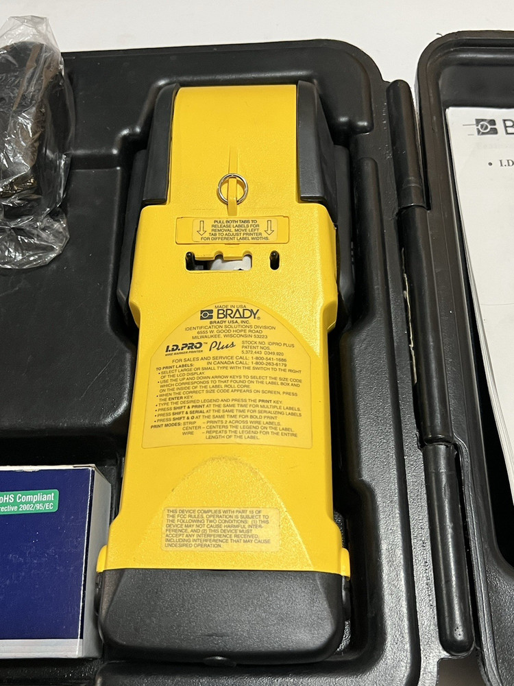 Brady ID Pro Plus Wire Marker Printer Set Mobile with case Dead Batteries