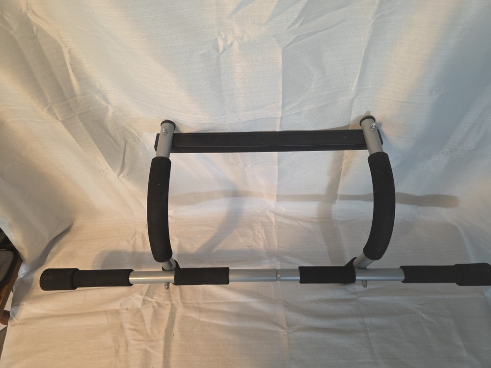 Iron Gym Pro Fit Doorway Pull Up Bar