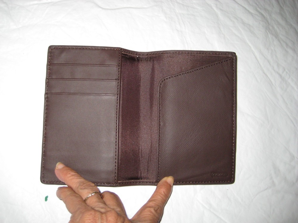 COACH PASSPORT CASE NWOT