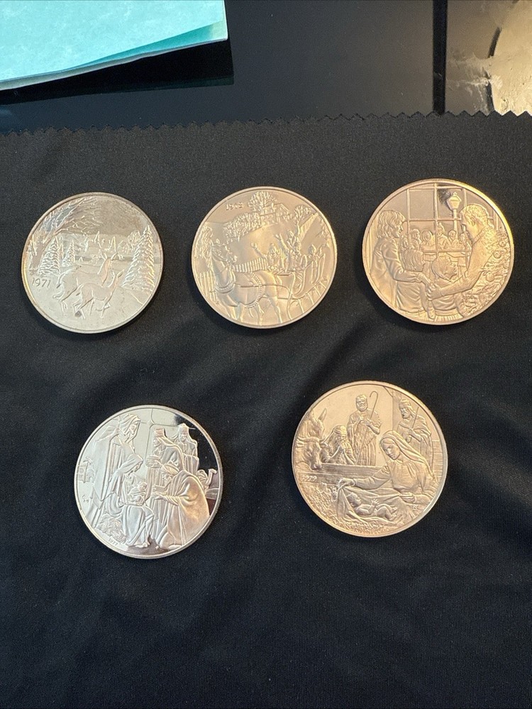 Christmas Commemorative Medallions Franklin Mint?