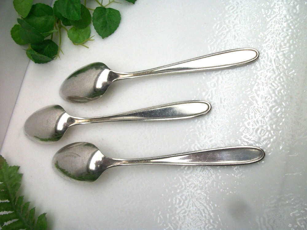 3 Oneida Community Silver GROSVENOR Silverplate Teaspoons 1921