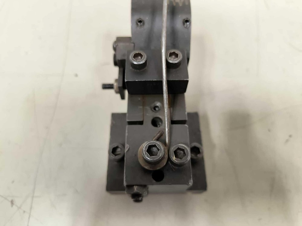 Reed B8 Thread Rolling Head Attachment with Assorted Thread Roll Dies B&S