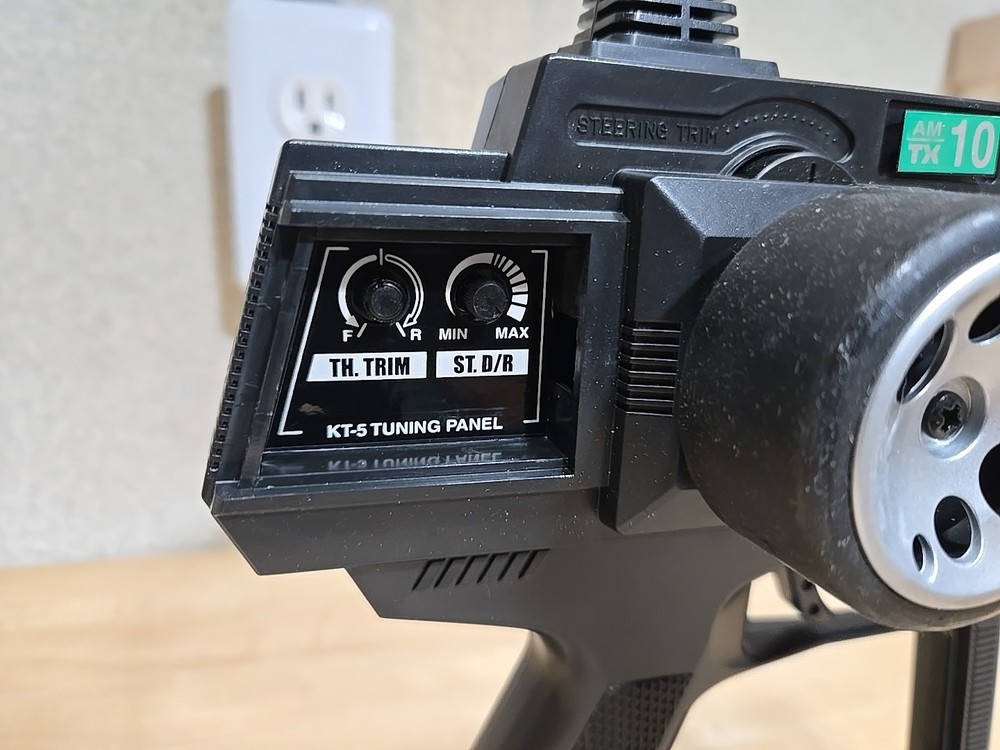 Kyosho Perfex AM KT-5 Transmitter RC Remote Powers On Untested