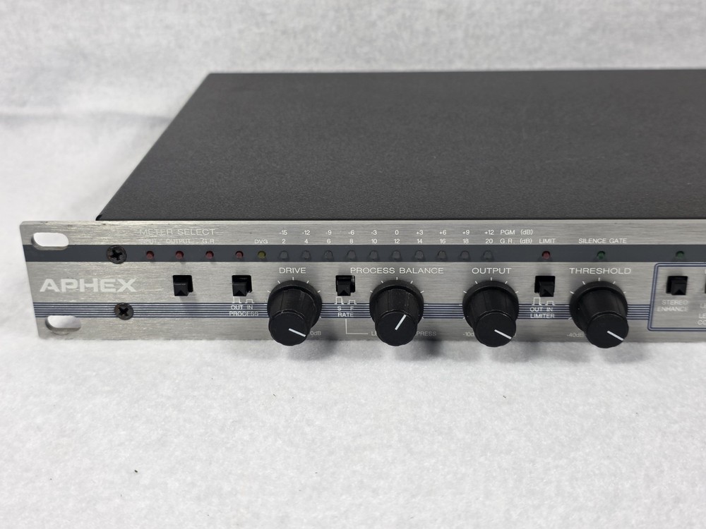Aphex 320A COMPELLOR Dual Mono/Stereo Compressor - Leveler - Limiter