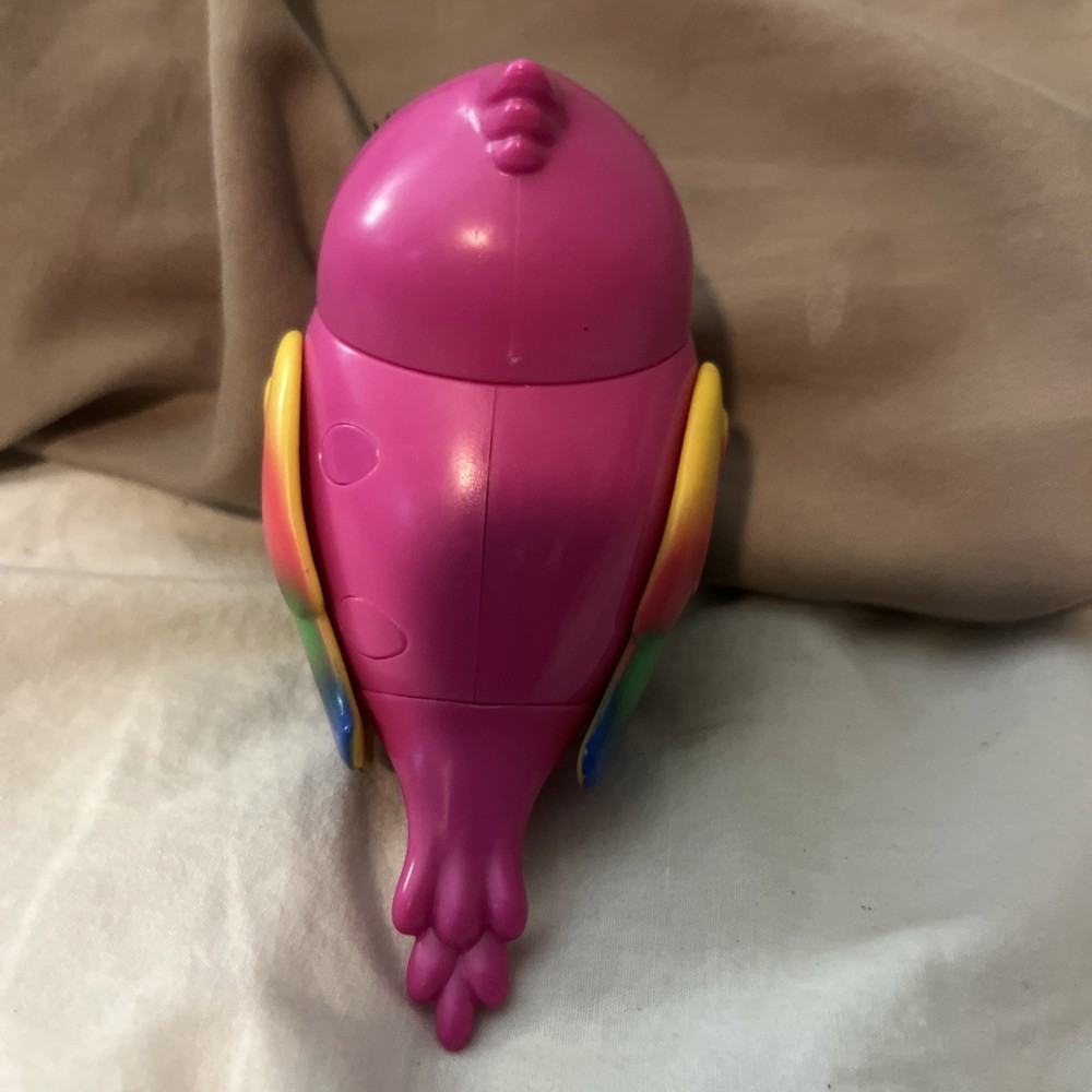 Little Live Pets Lil' Bird Flutter Tail 3.5" Interactive Toy C7