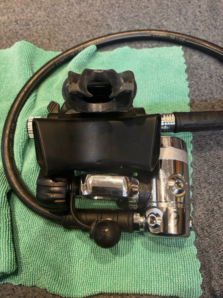 Apeks TX50 Regulator - Pre-owned