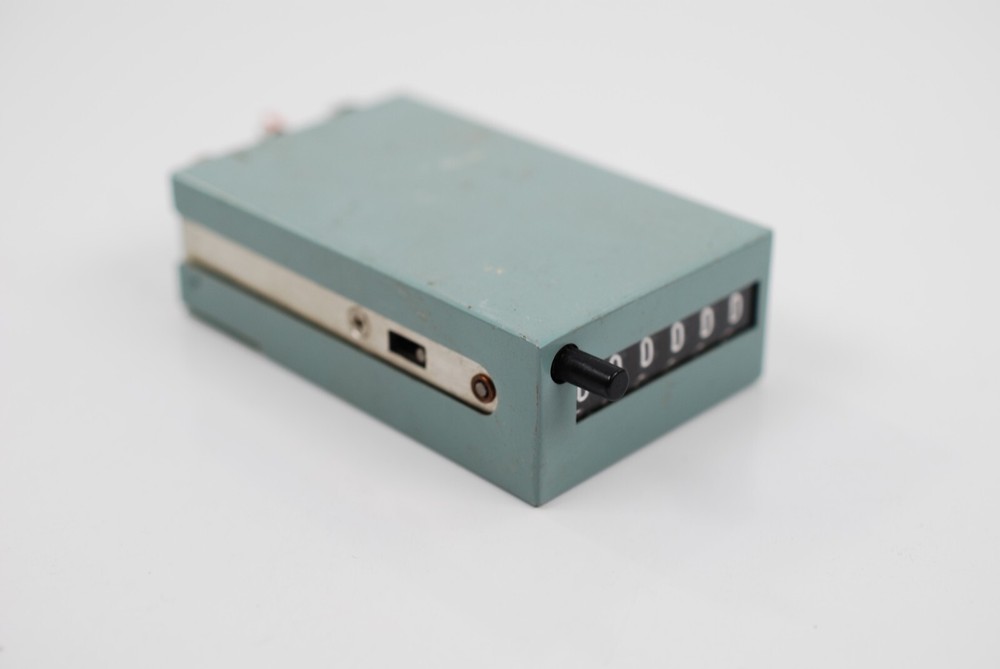 ITT General Controls CE64AP6116, 3 Watt, Resettable Counter