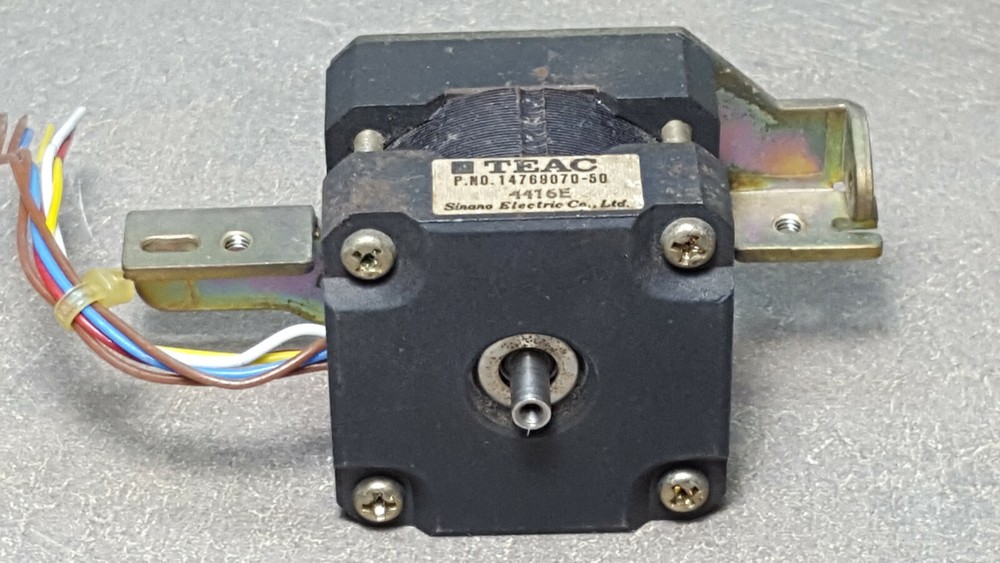 TEAC 14769070-50 Stepper Motor.