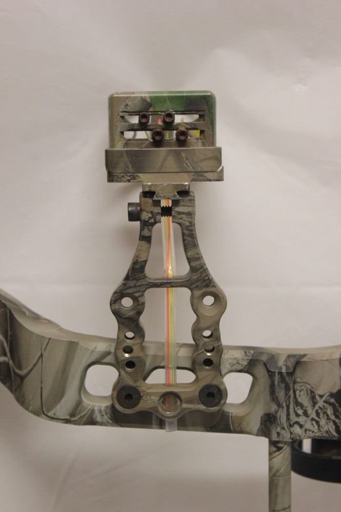 Bowtech Tomkat RH Compound Bow 70 LBS Camo