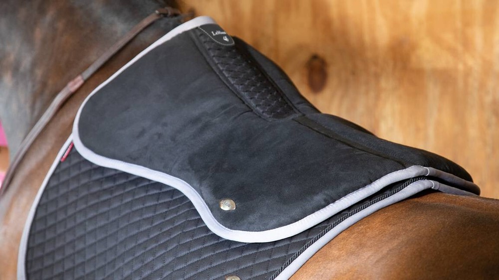 LeMieux Wither Relief Memory Foam Half Pad - Black
