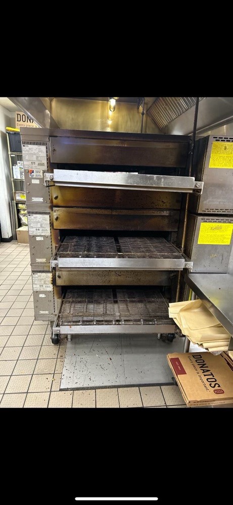 Middleby Marshall PS570G Triple Stack Pizza Oven Conveyor And Make Table
