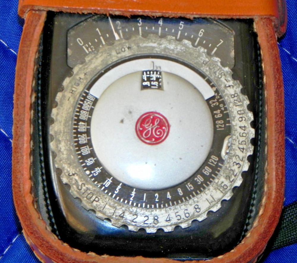 GE handheld light exposure f/stop meter analogue