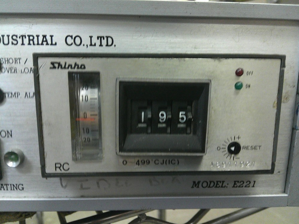 CHARTECH INDUSTRIAL E221 MOLD HEATER CONTROLLER