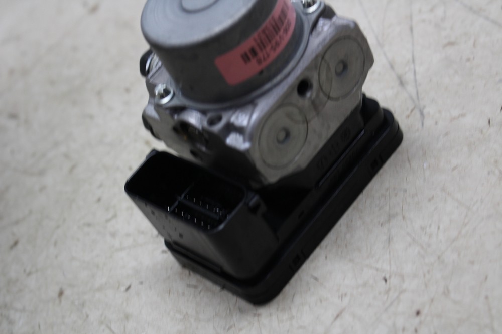2024-2025 KAWASAKI Z500 ABS PUMP UNIT MODULE