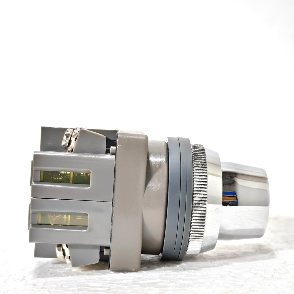 IDEC SELECTOR SWITCH ASN3K11 NEW