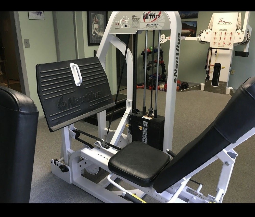 Nautilus Nitro Seated Leg Press w 500 / Lb Stack