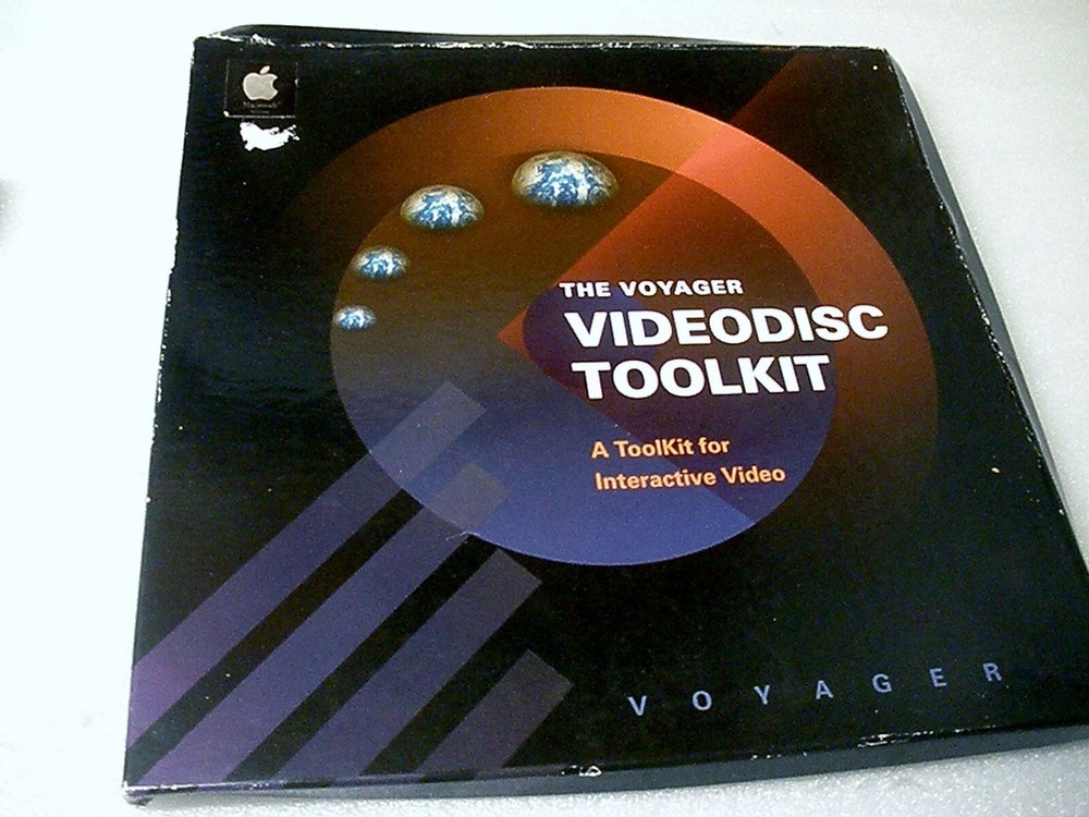 THE VOYAGER VIDEODISC TOOLKIT FOR INTERACTIVE VIDEO MAC VERSION