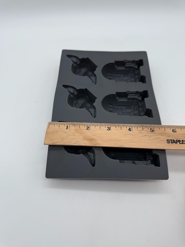 Star Wars Yoda & R2D2 Silicone Ice Cube Tray