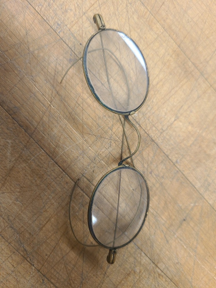 Antique Gold Wire Frame EYEGLASSES w/Case, c.1870