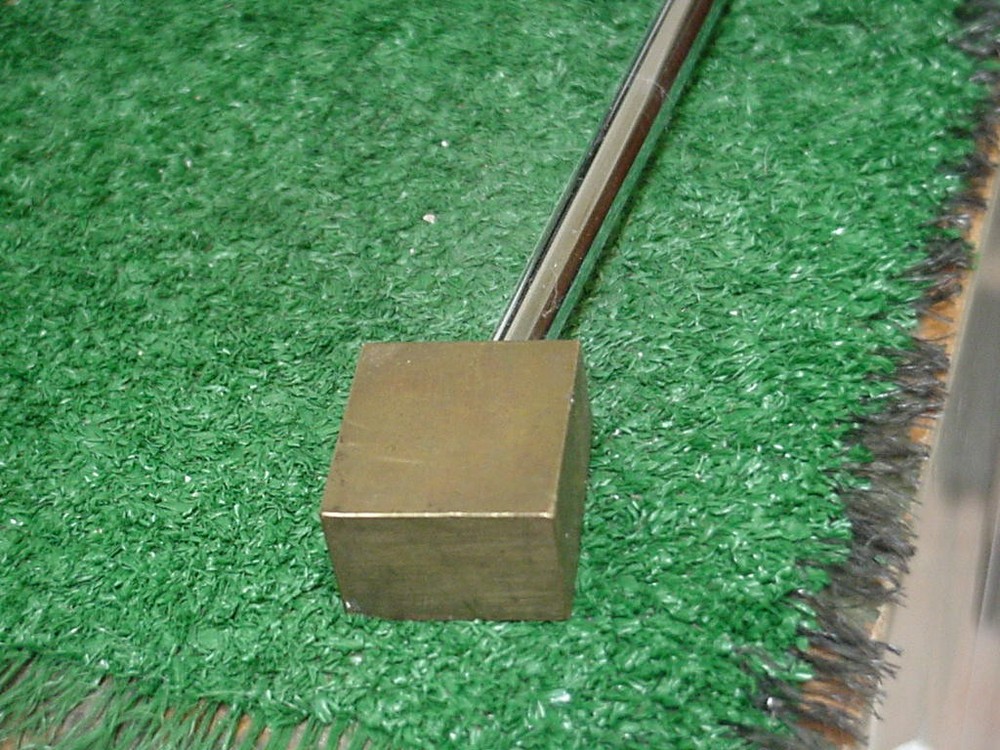 The Tutor Training Aid Block Putter 35.5 Inches