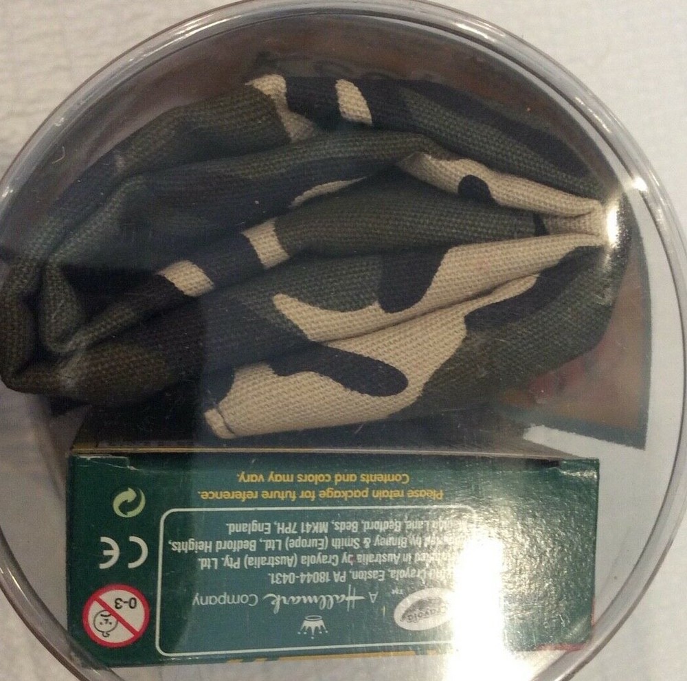 DOODLEBUGZ CRAYOLA CRAYON KEEPER CAMO W/ CRAYONS