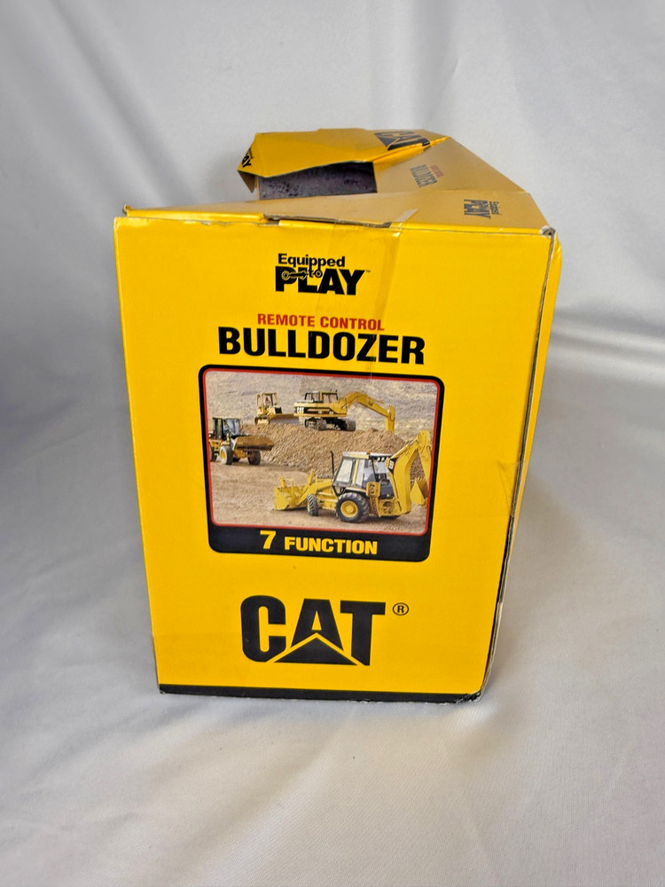 CAT Remote Control Bulĺdozer - 7 Function - #36620 - New
